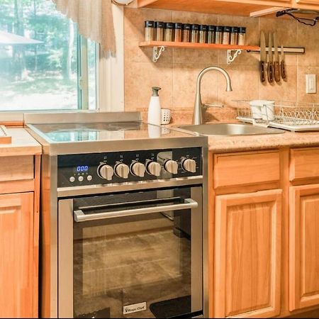 Pocono Cabin With Private Pool At Shawnee Mtn East Stroudsburg Exteriör bild